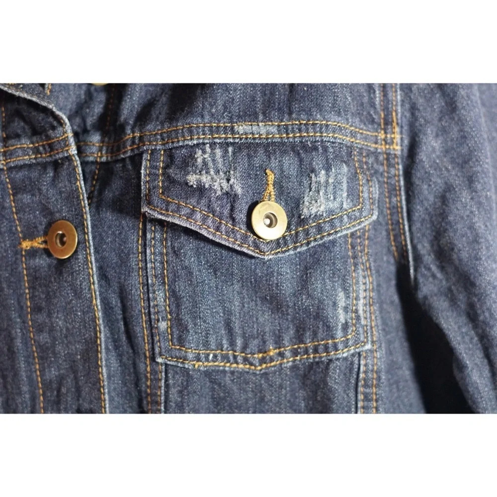 Forever 21 Jean Jacket Distressed  Denim Size 1X - Picture 4 of 8